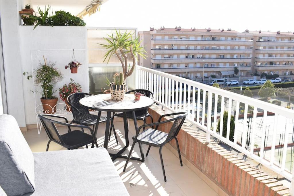 Alegre Apto Con Piscina, A 300M De La Playa. Blanes Zewnętrze zdjęcie